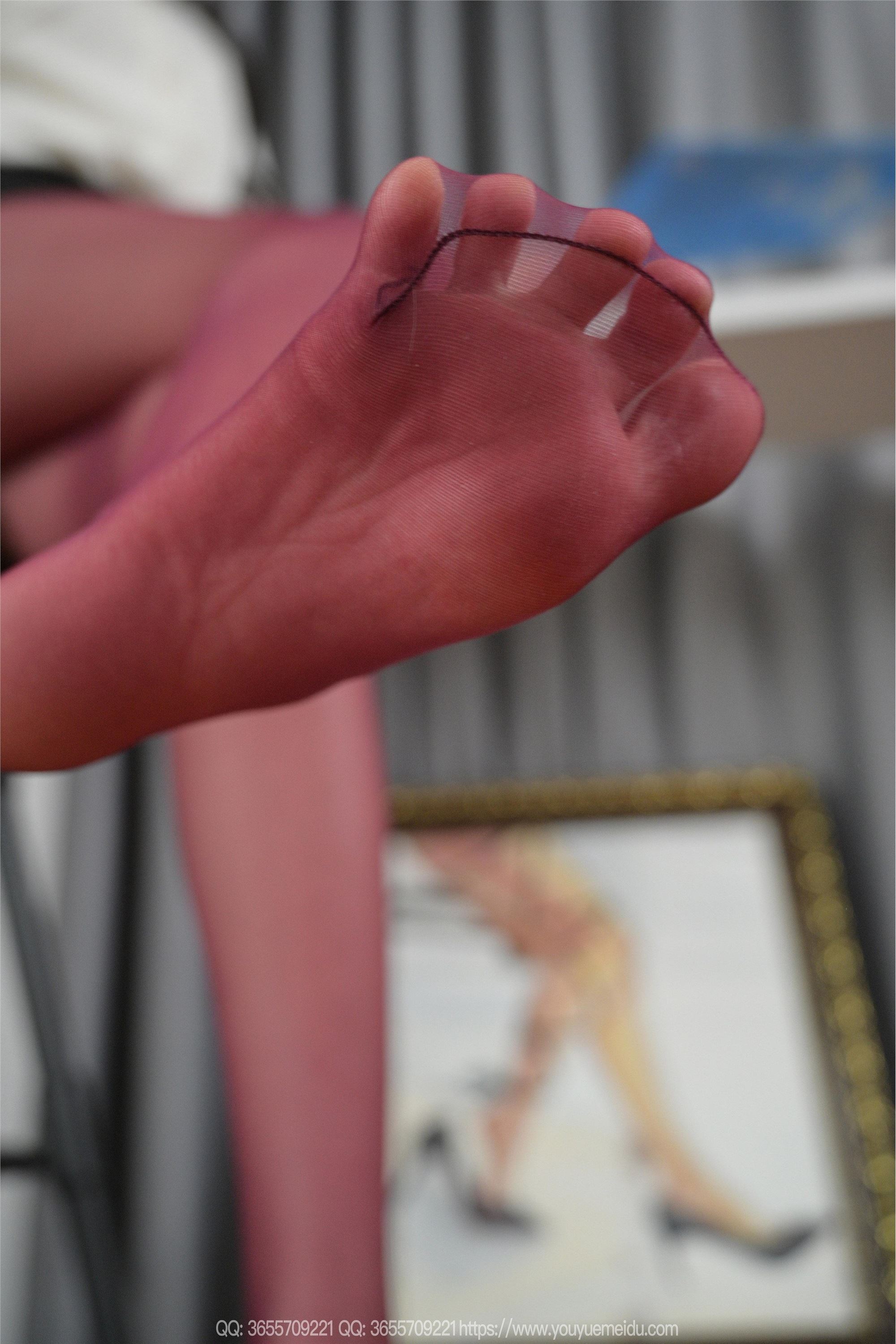 IESS异思趣向  2025.06.02 丝享家 2069 团团《红丝OL（上）》